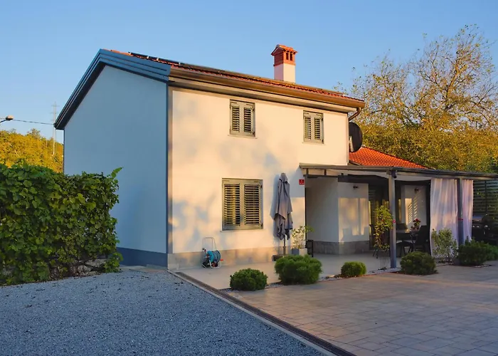 3 Bedroom Awesome In *